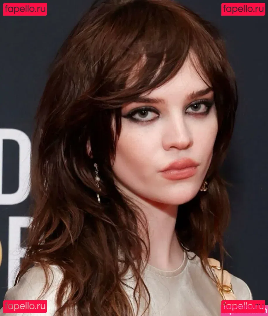 Sophie Thatcher Onlyfans Photo Gallery 