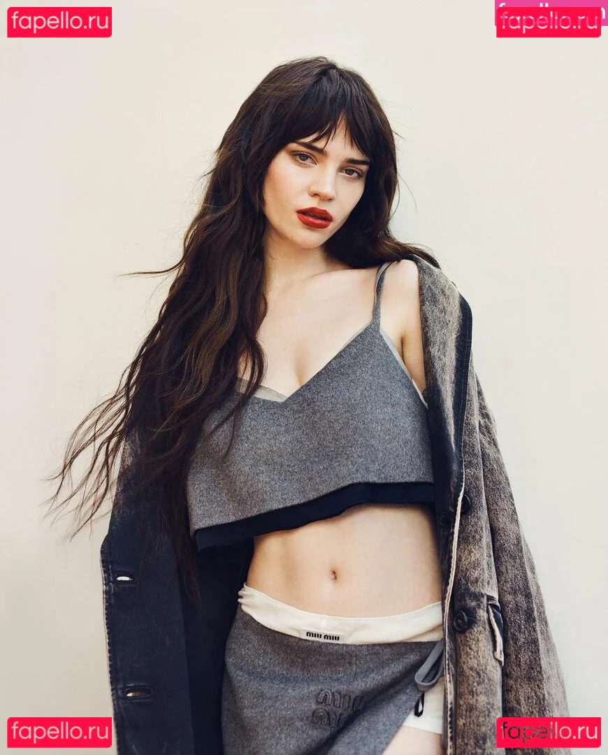 Sophie Thatcher Onlyfans Photo Gallery 