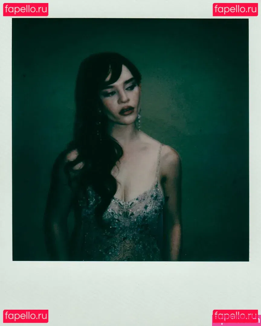 Sophie Thatcher Onlyfans Photo Gallery 