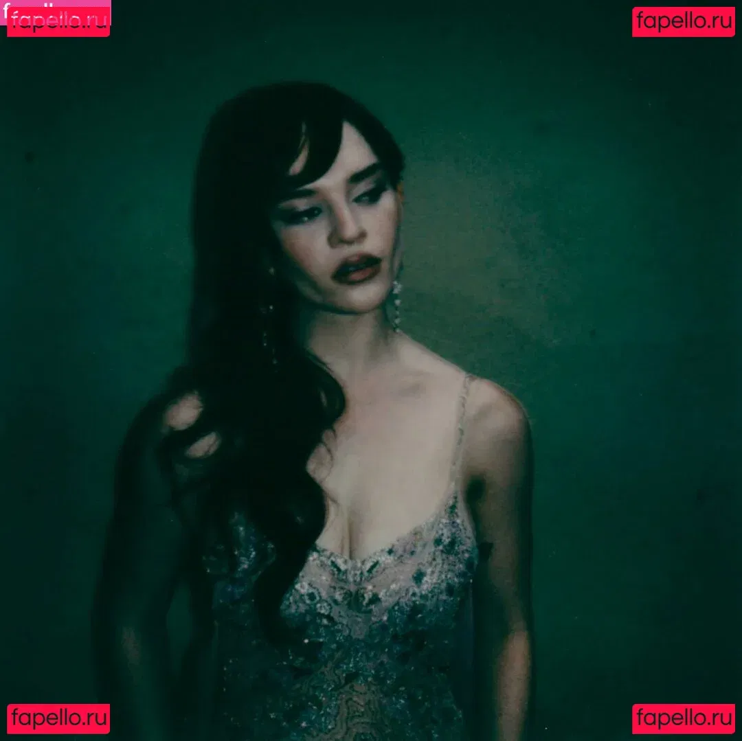 Sophie Thatcher Onlyfans Photo Gallery 