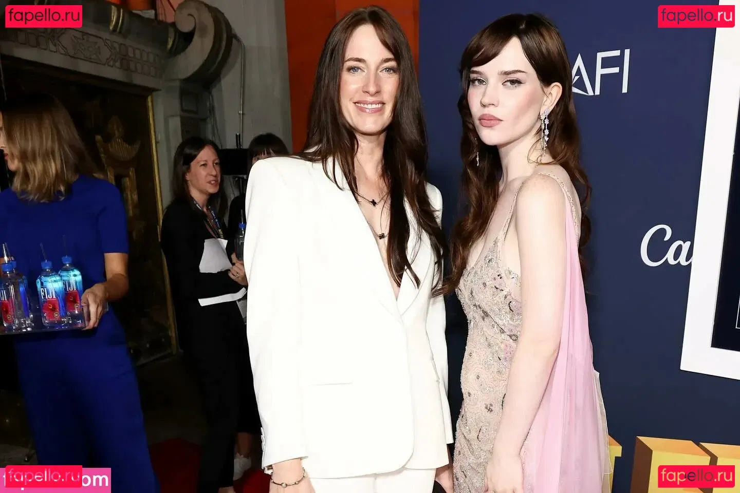 Sophie Thatcher Onlyfans Photo Gallery 