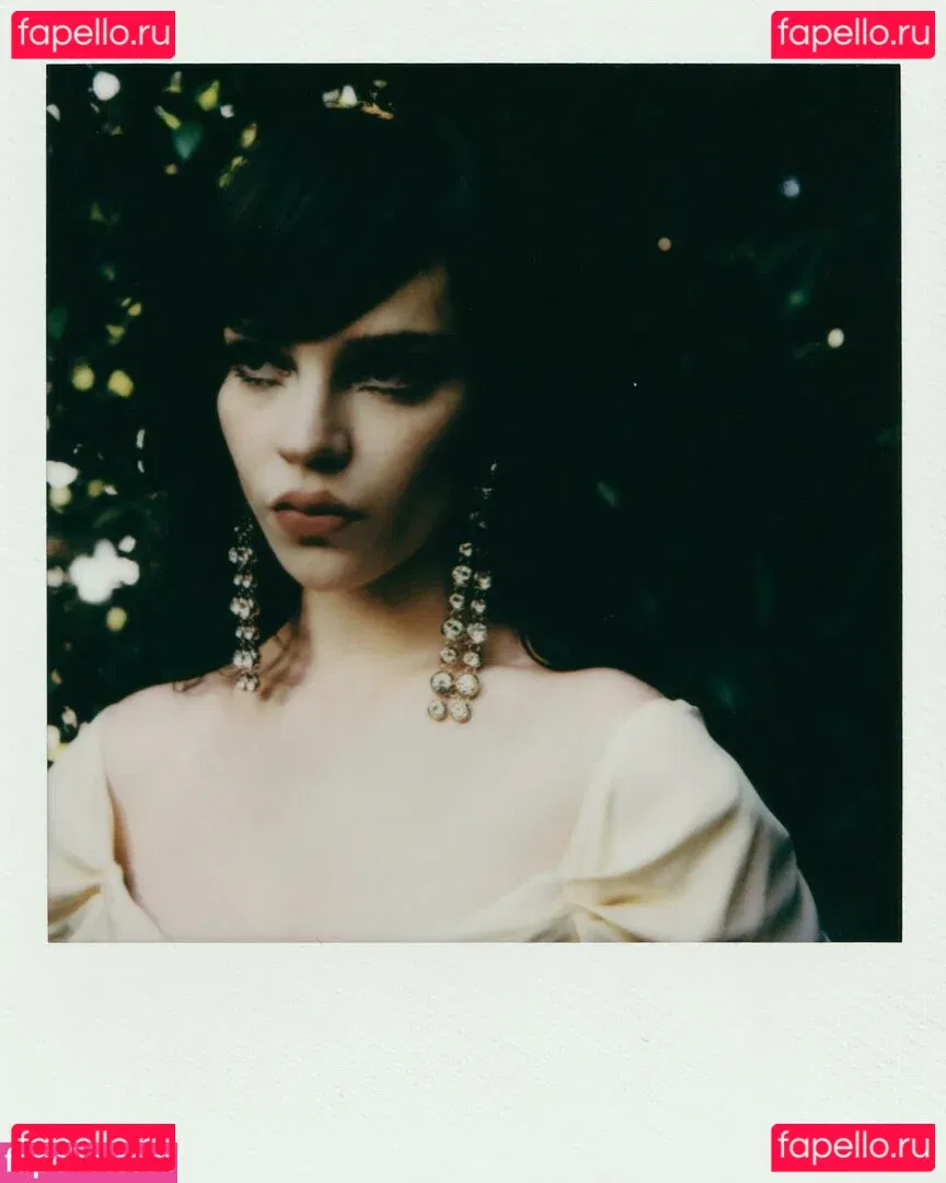 Sophie Thatcher Onlyfans Photo Gallery 