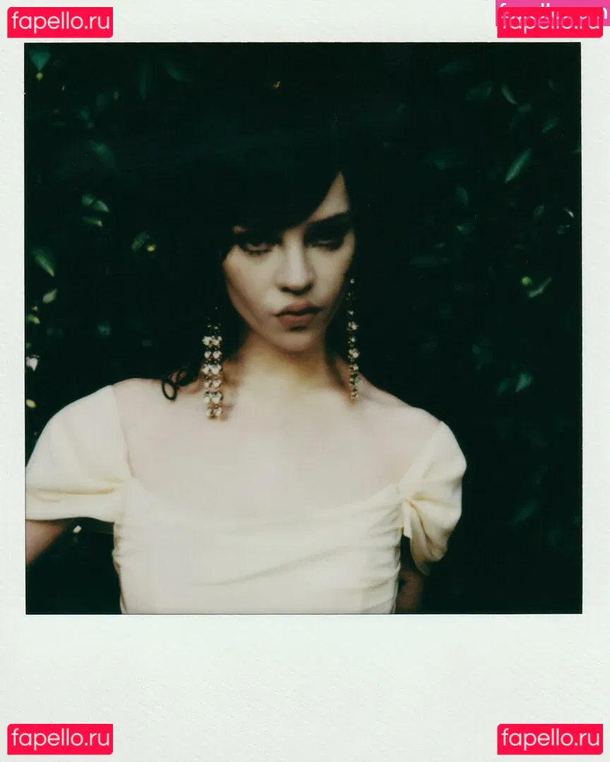 Sophie Thatcher Onlyfans Photo Gallery 