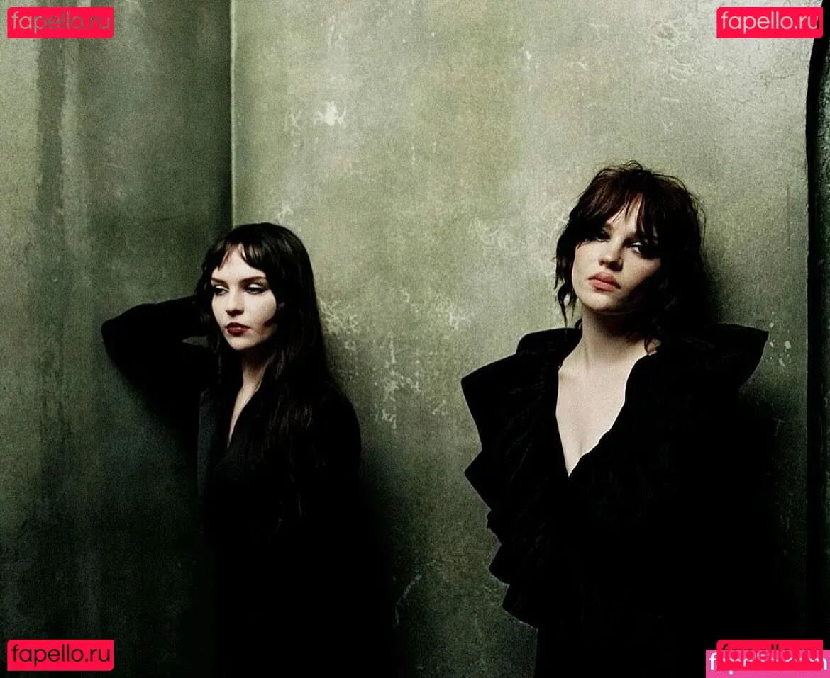 Sophie Thatcher Onlyfans Photo Gallery 