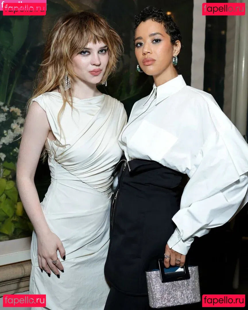 Sophie Thatcher Onlyfans Photo Gallery 