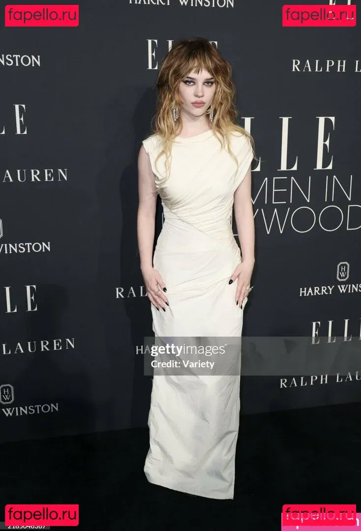 Sophie Thatcher Onlyfans Photo Gallery 