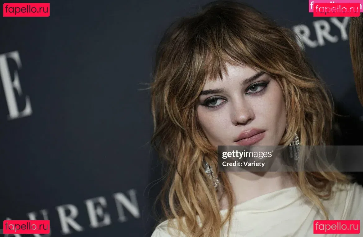 Sophie Thatcher Onlyfans Photo Gallery 