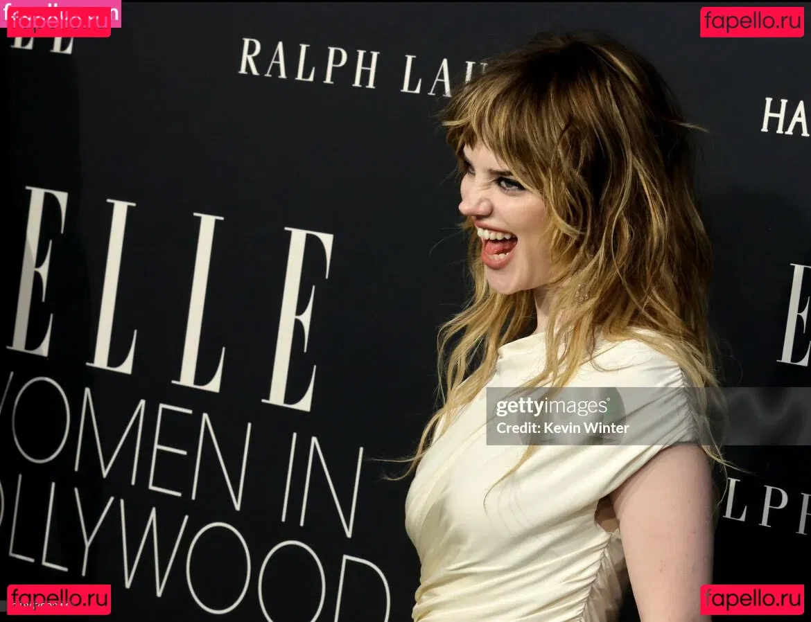 Sophie Thatcher Onlyfans Photo Gallery 