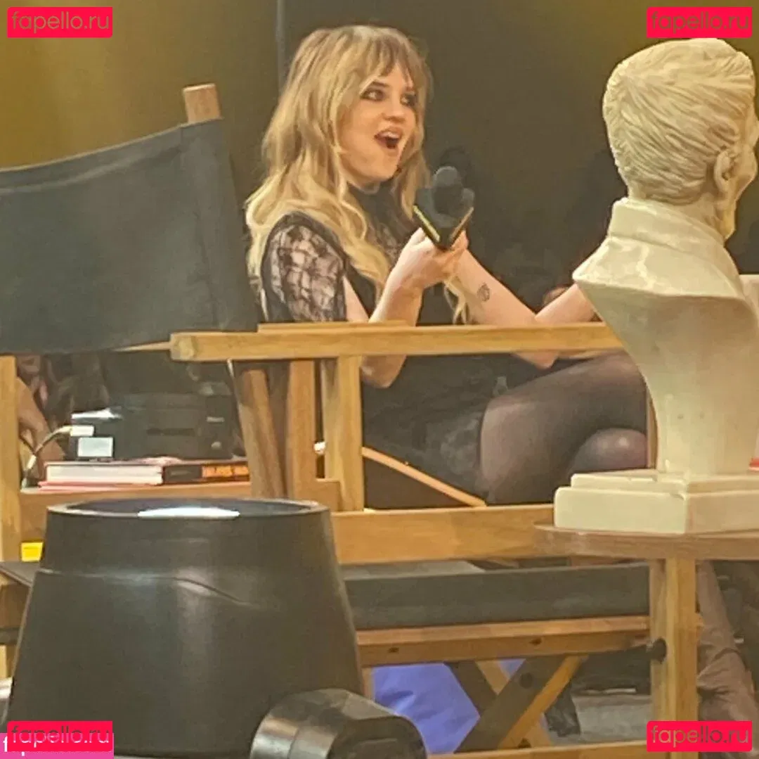 Sophie Thatcher Onlyfans Photo Gallery 