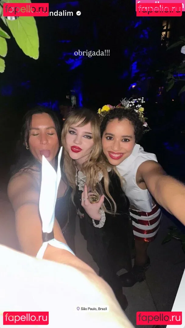 Sophie Thatcher Onlyfans Photo Gallery 