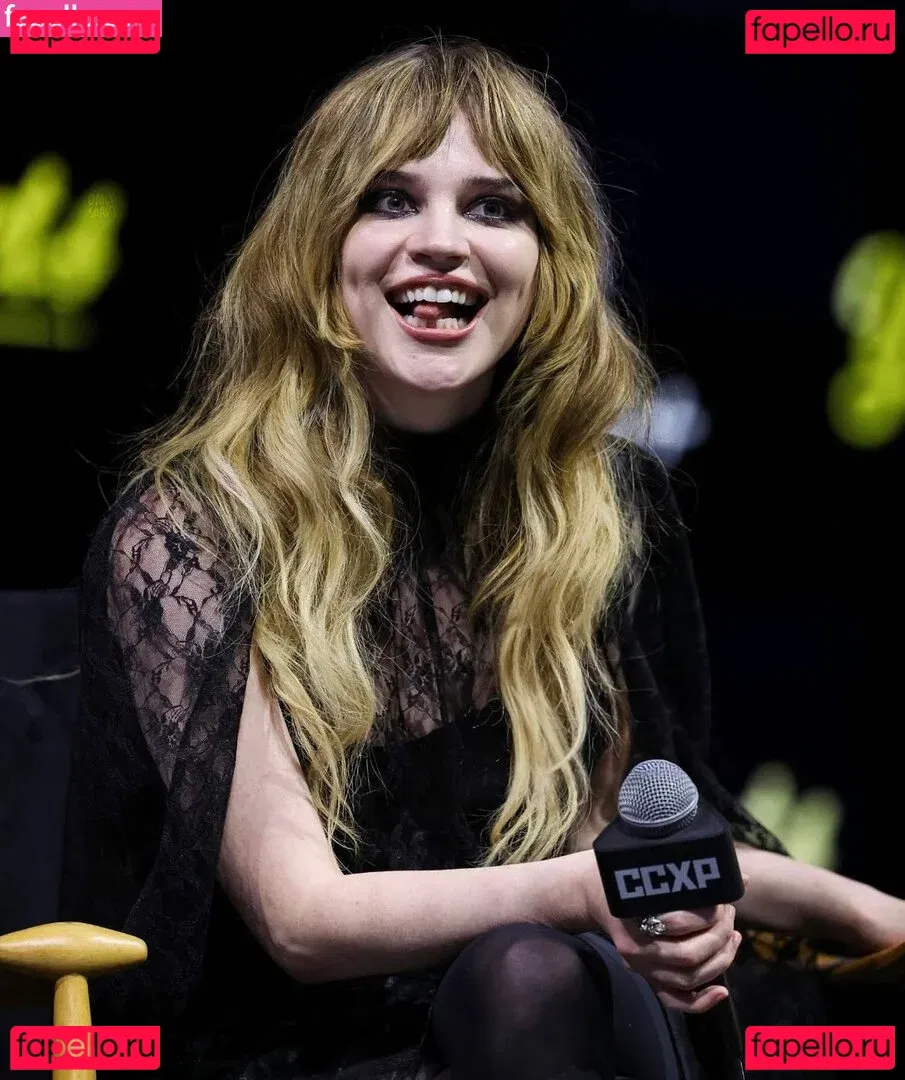 Sophie Thatcher Onlyfans Photo Gallery 