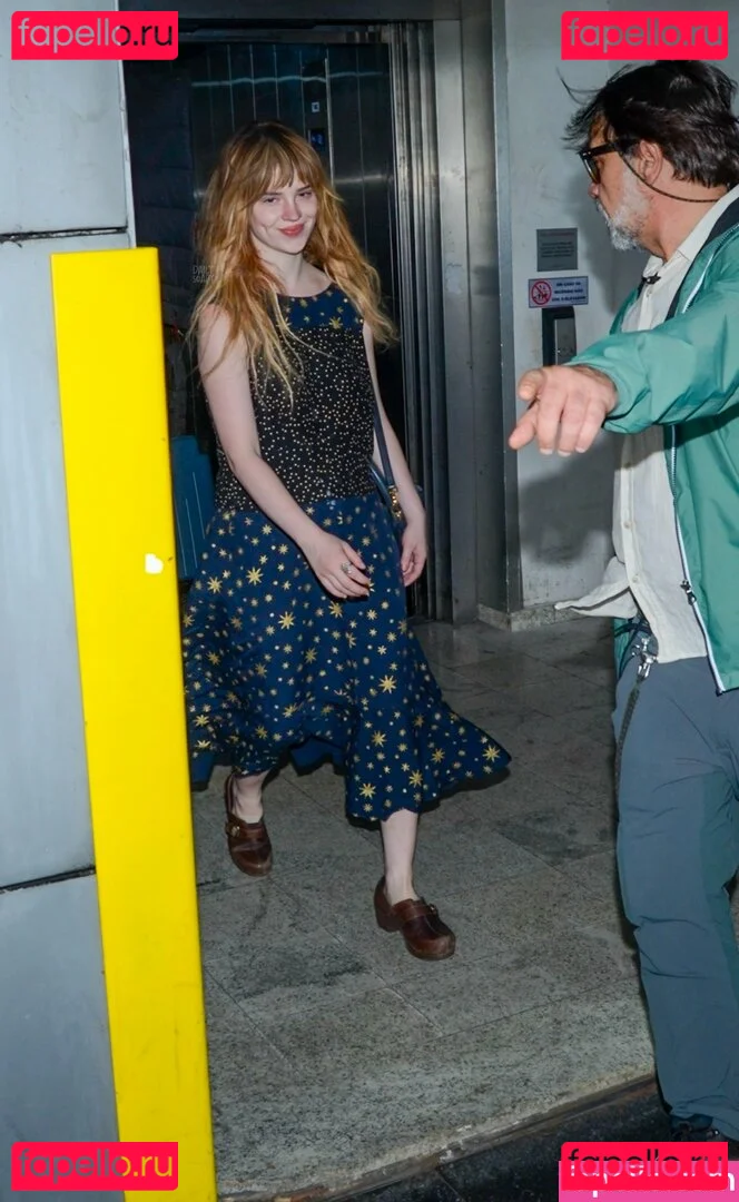 Sophie Thatcher Onlyfans Photo Gallery 