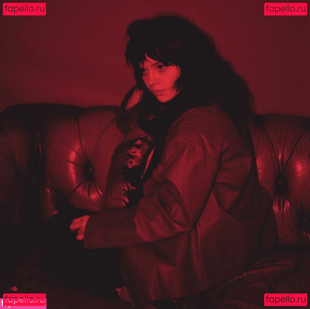 Sophie Thatcher Onlyfans Photo Gallery 