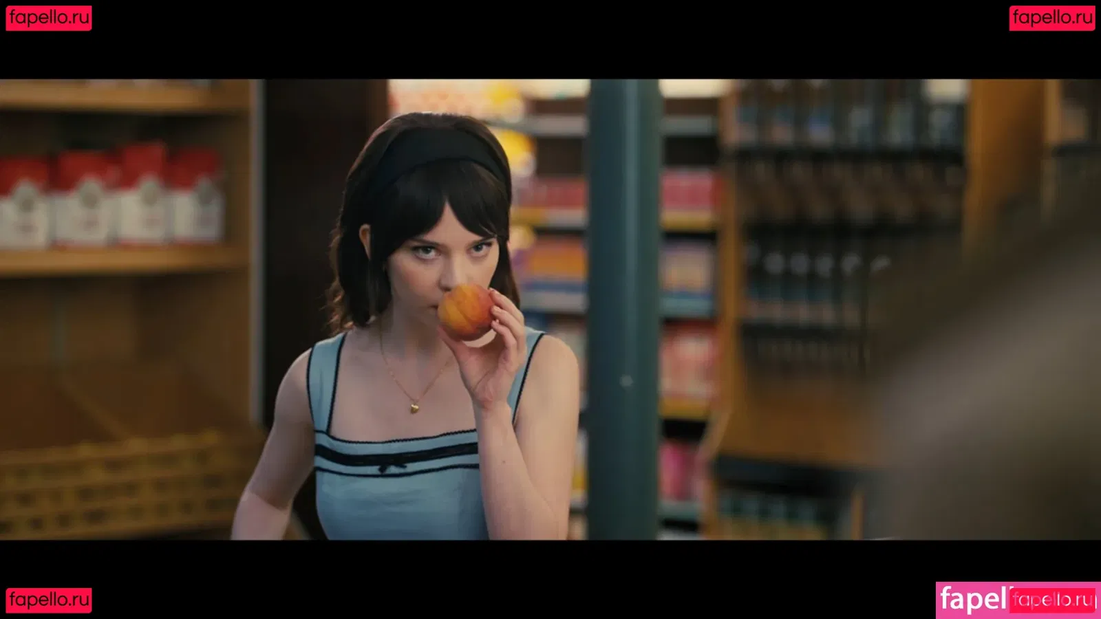 Sophie Thatcher Onlyfans Photo Gallery 