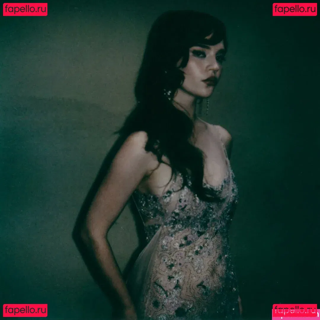 Sophie Thatcher Onlyfans Photo Gallery 