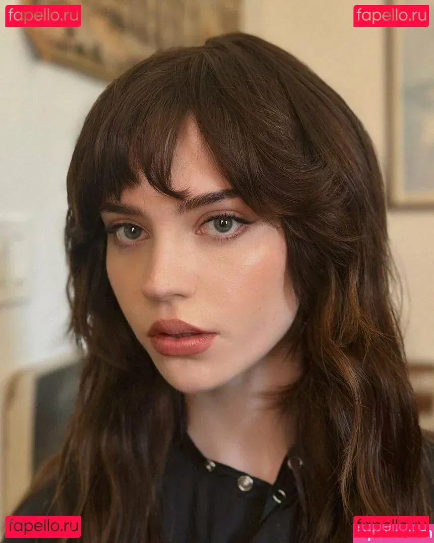 Sophie Thatcher Onlyfans Photo Gallery 