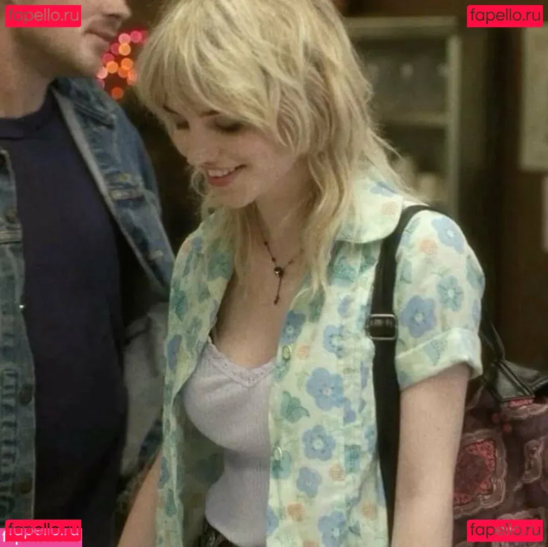 Sophie Thatcher Onlyfans Photo Gallery 