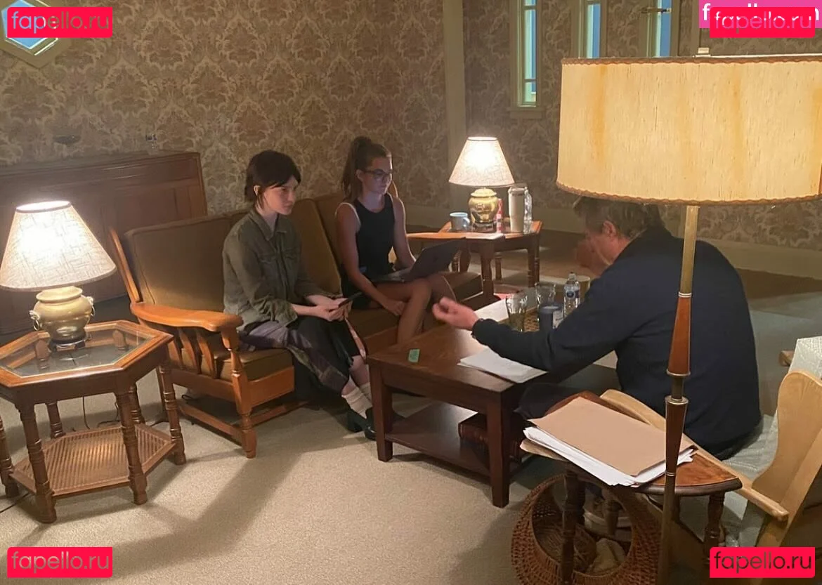 Sophie Thatcher Onlyfans Photo Gallery 