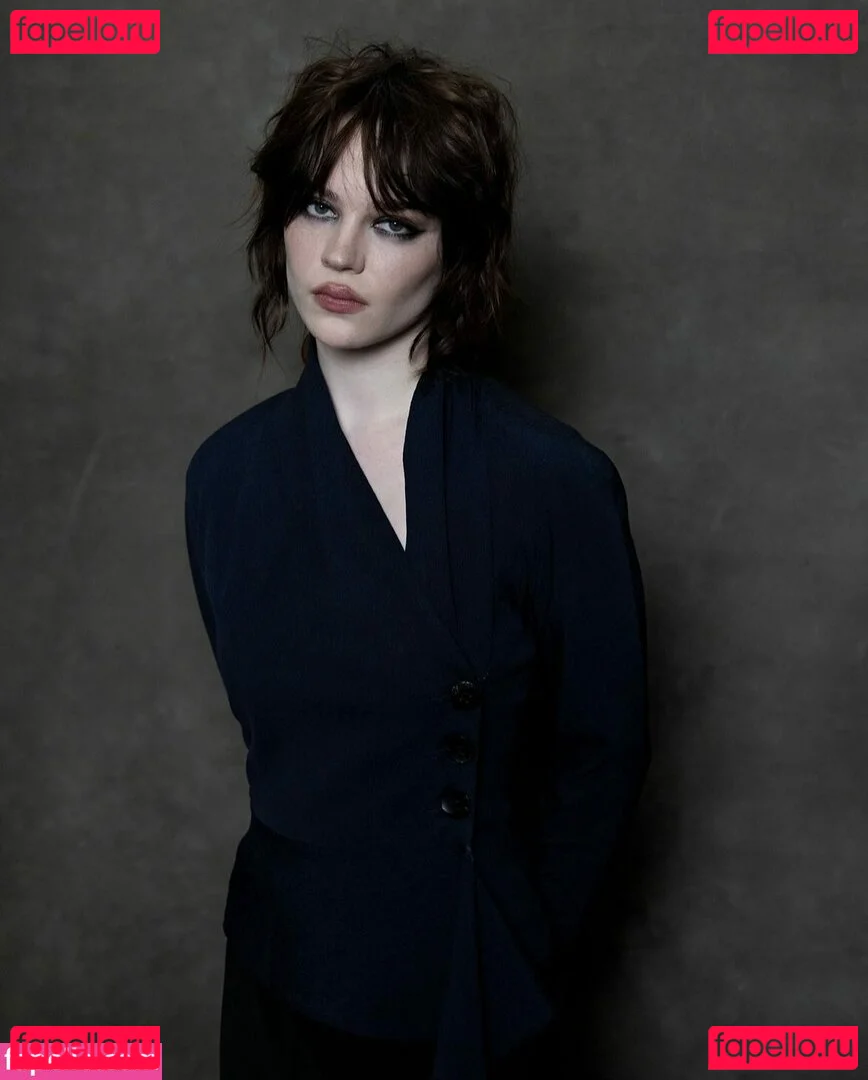 Sophie Thatcher Onlyfans Photo Gallery 