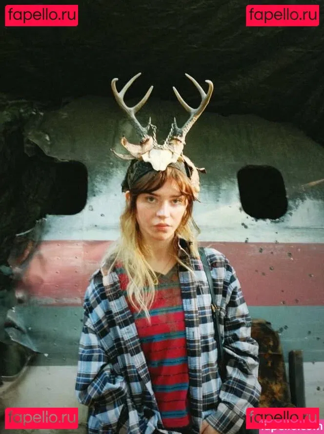 Sophie Thatcher Onlyfans Photo Gallery 