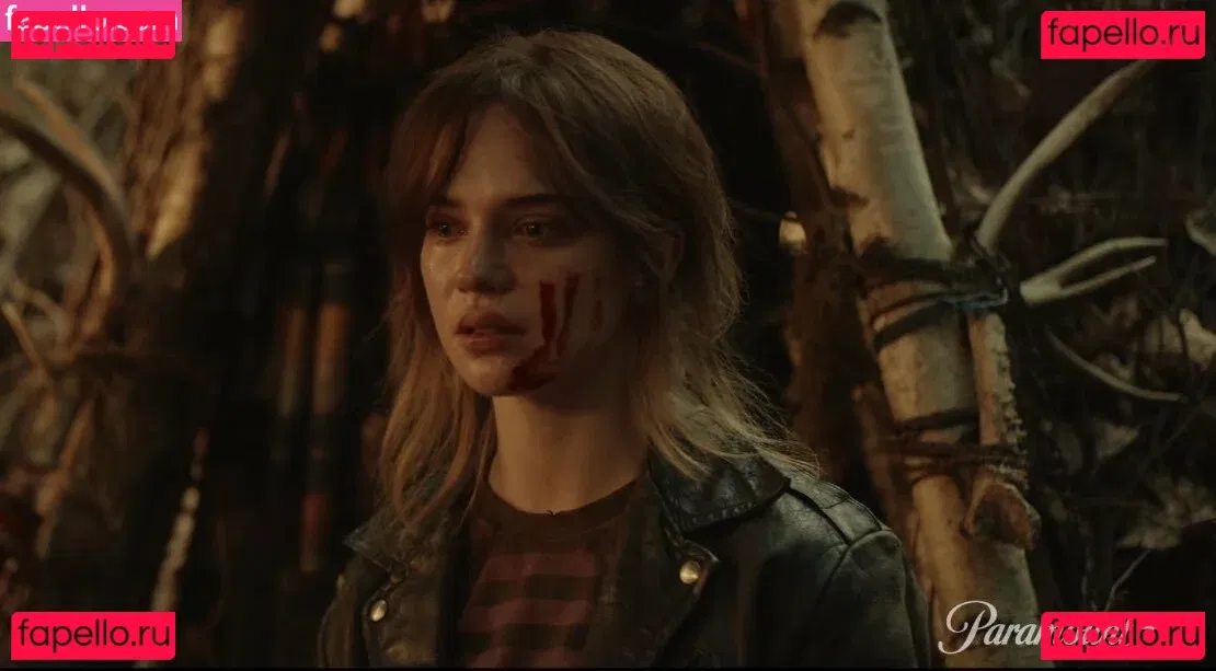 Sophie Thatcher Onlyfans Photo Gallery 