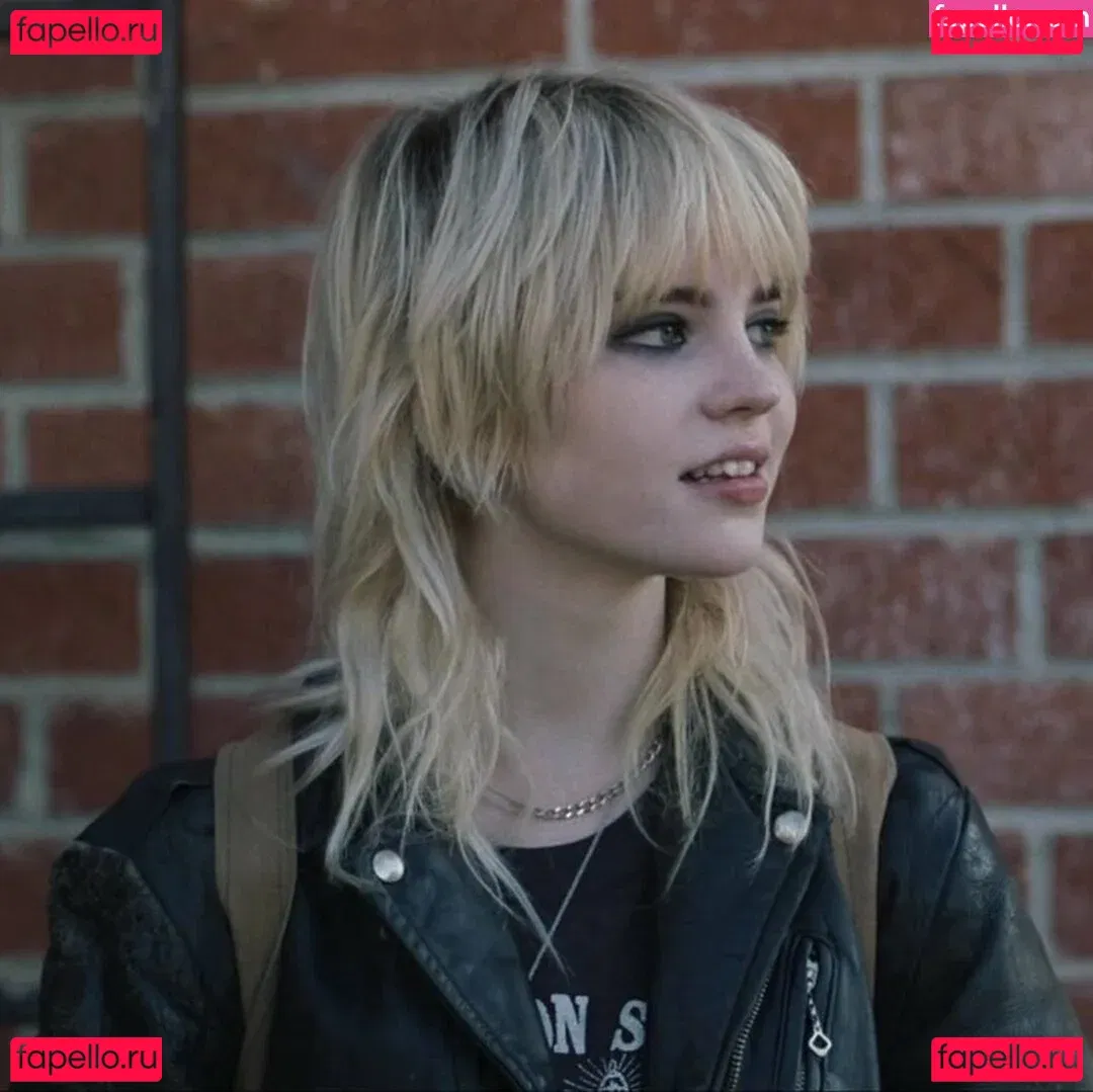 Sophie Thatcher Onlyfans Photo Gallery 