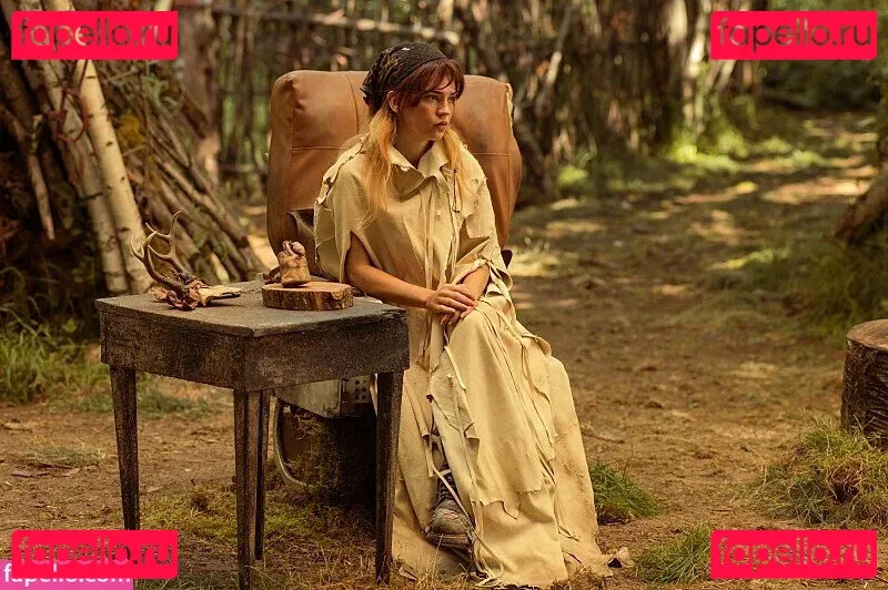 Sophie Thatcher Onlyfans Photo Gallery 