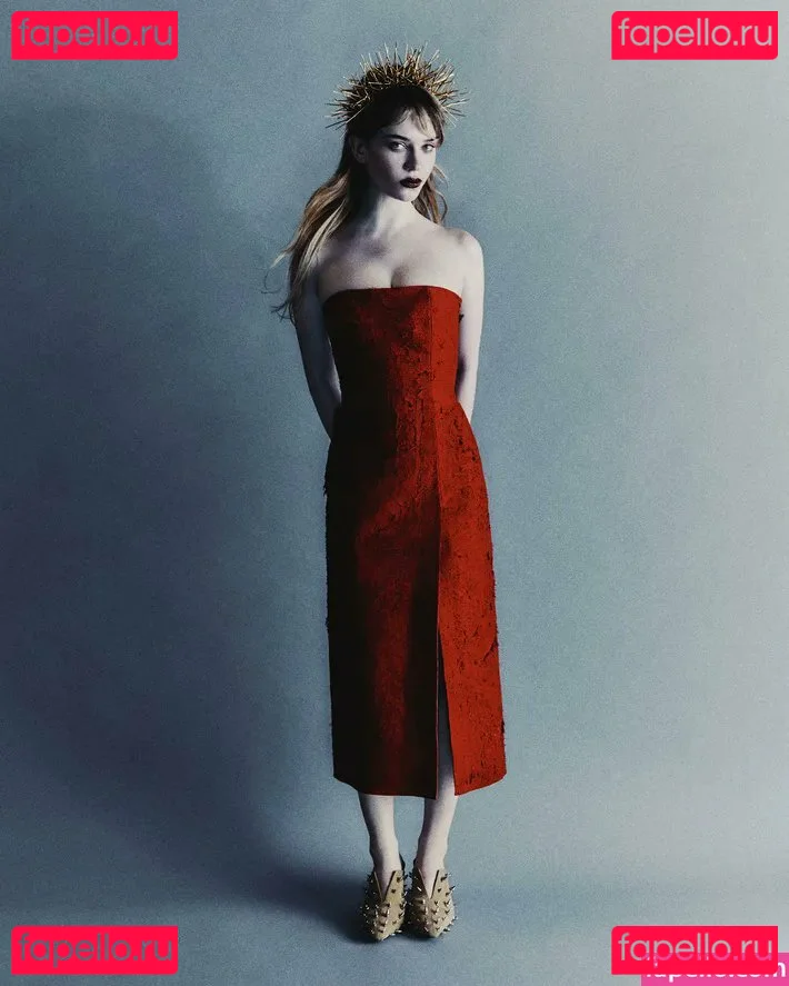 Sophie Thatcher Onlyfans Photo Gallery 