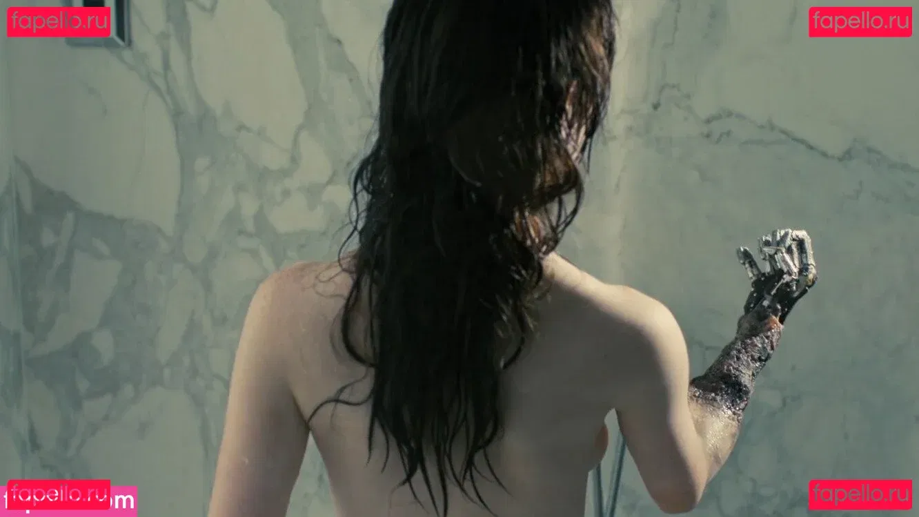 Sophie Thatcher Onlyfans Photo Gallery 