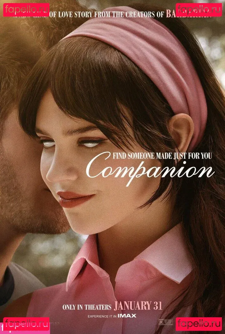 Sophie Thatcher Onlyfans Photo Gallery 