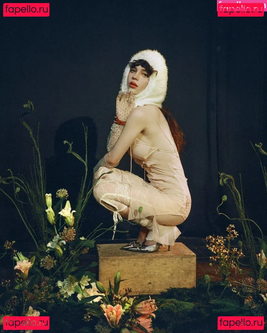 Sophie Thatcher Onlyfans Photo Gallery 