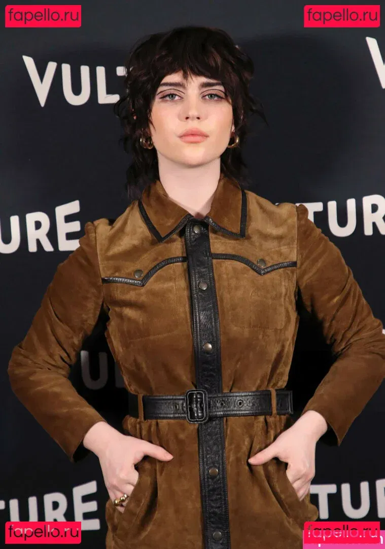 Sophie Thatcher Onlyfans Photo Gallery 