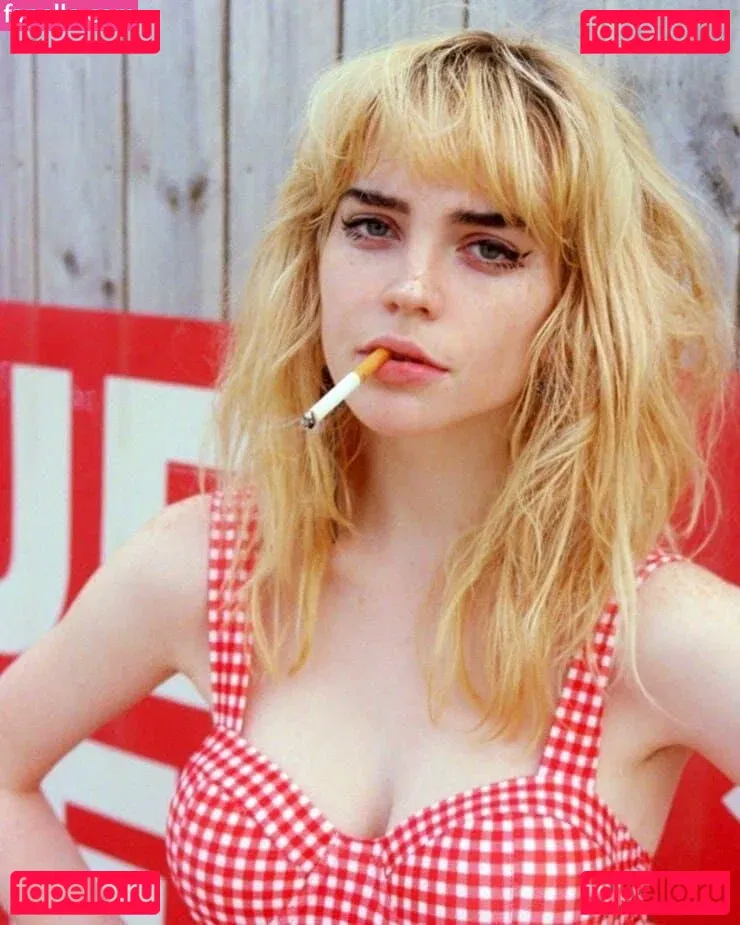 Sophie Thatcher Onlyfans Photo Gallery 