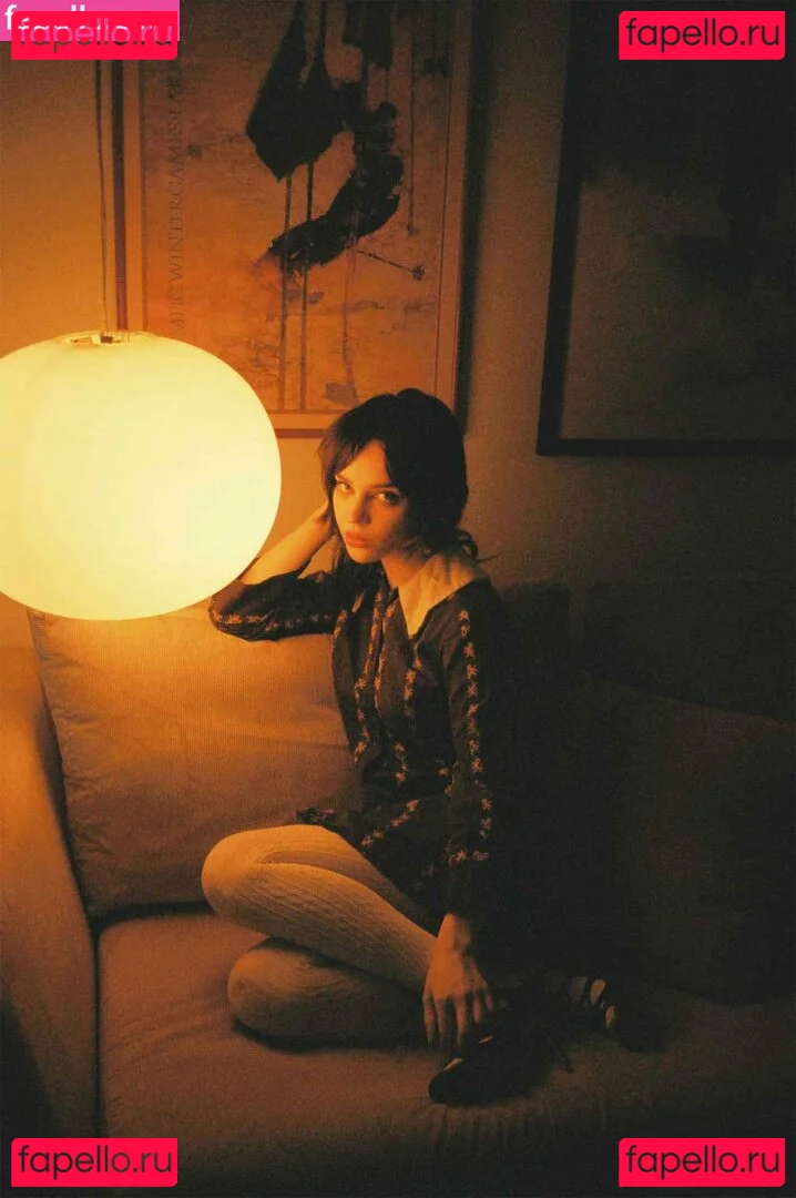 Sophie Thatcher Onlyfans Photo Gallery 