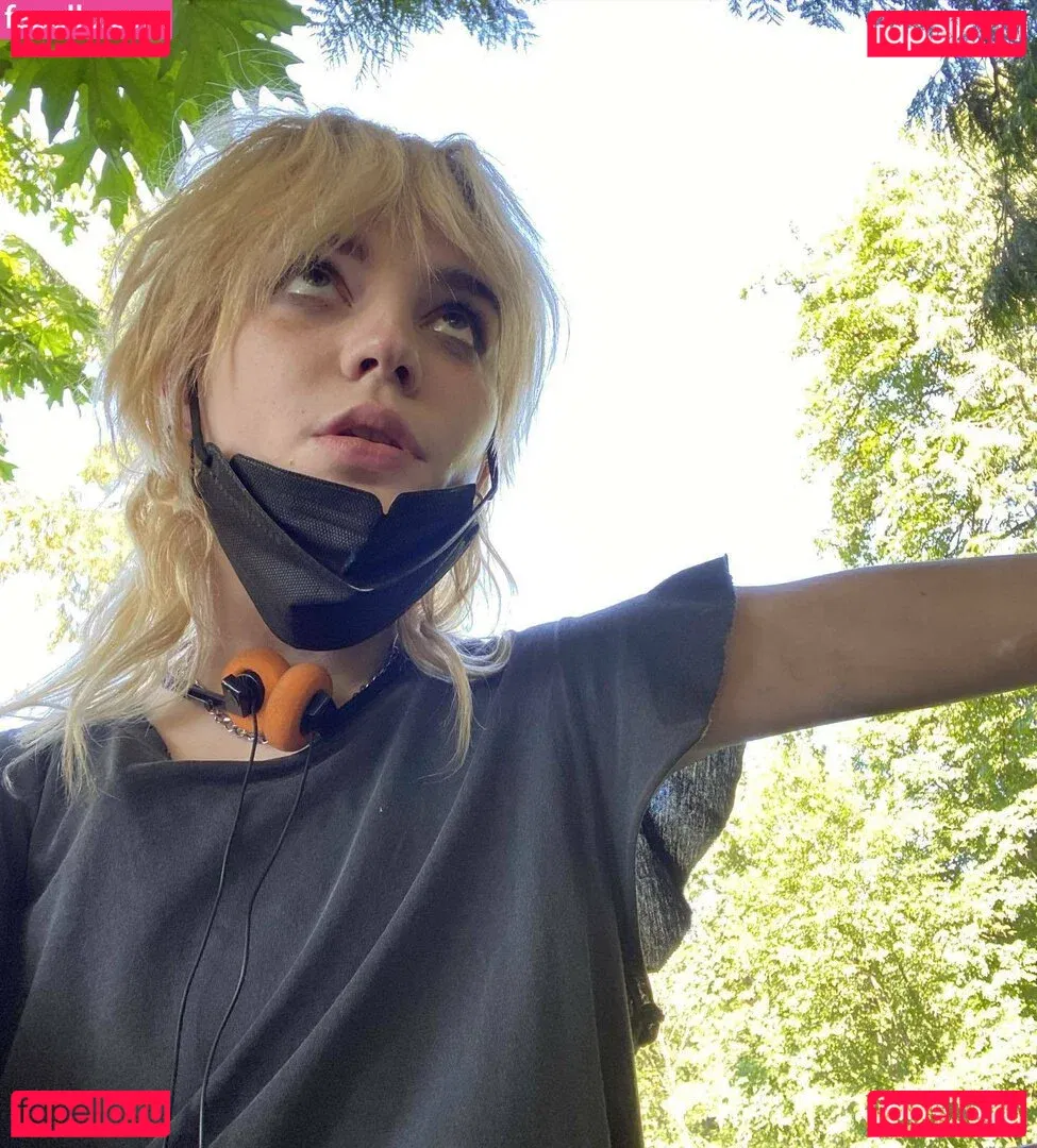 Sophie Thatcher Onlyfans Photo Gallery 