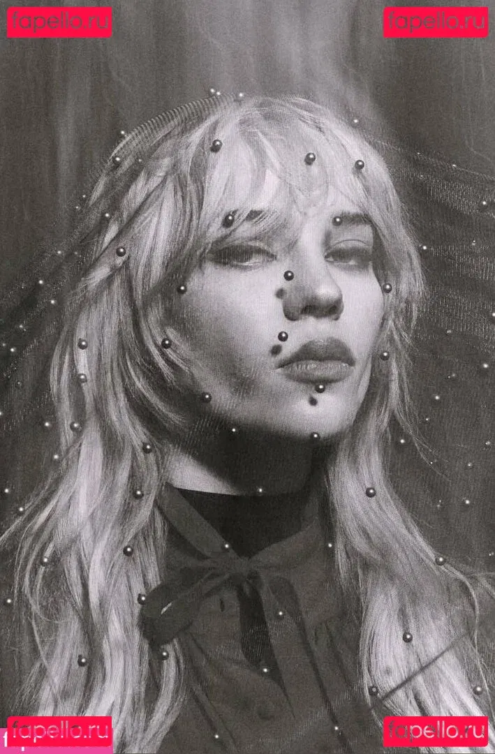 Sophie Thatcher Onlyfans Photo Gallery 