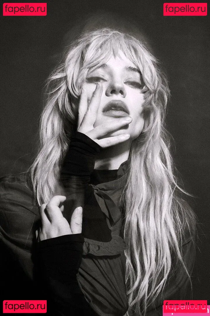 Sophie Thatcher Onlyfans Photo Gallery 