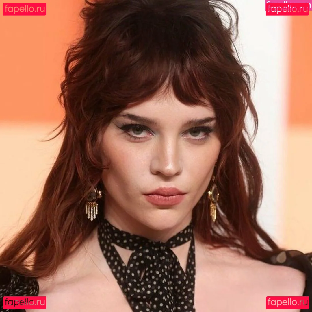 Sophie Thatcher Onlyfans Photo Gallery 