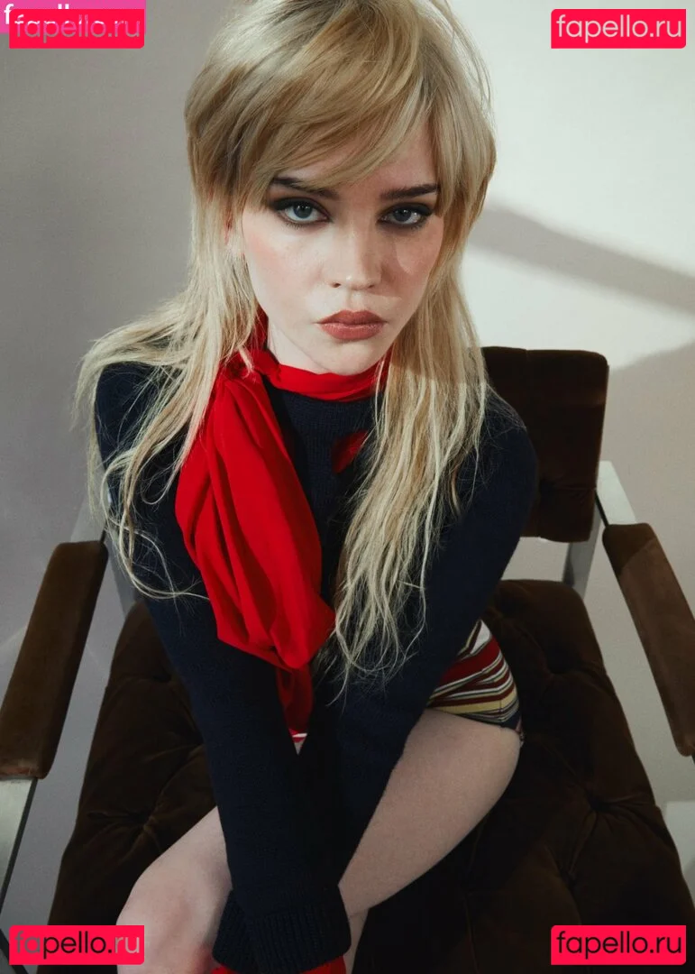 Sophie Thatcher Onlyfans Photo Gallery 