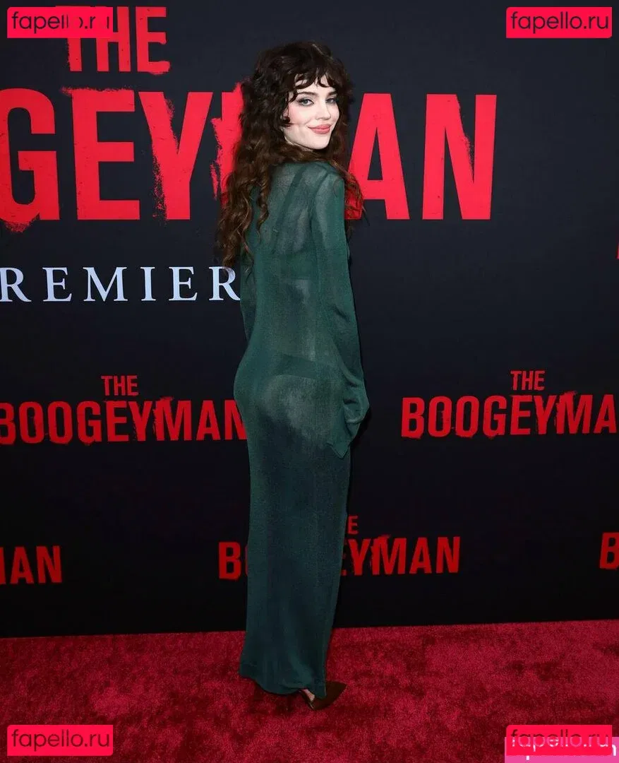 Sophie Thatcher Onlyfans Photo Gallery 