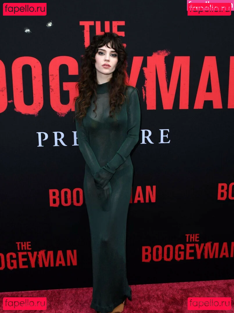 Sophie Thatcher Onlyfans Photo Gallery 