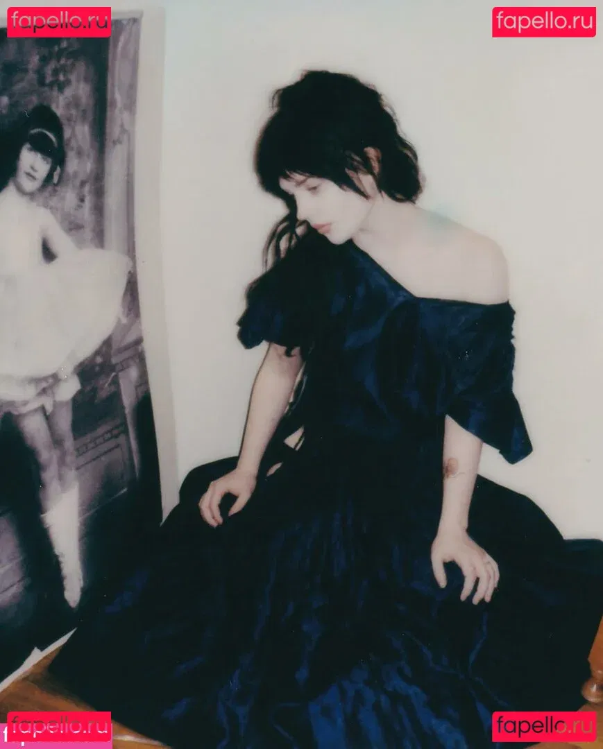 Sophie Thatcher Onlyfans Photo Gallery 