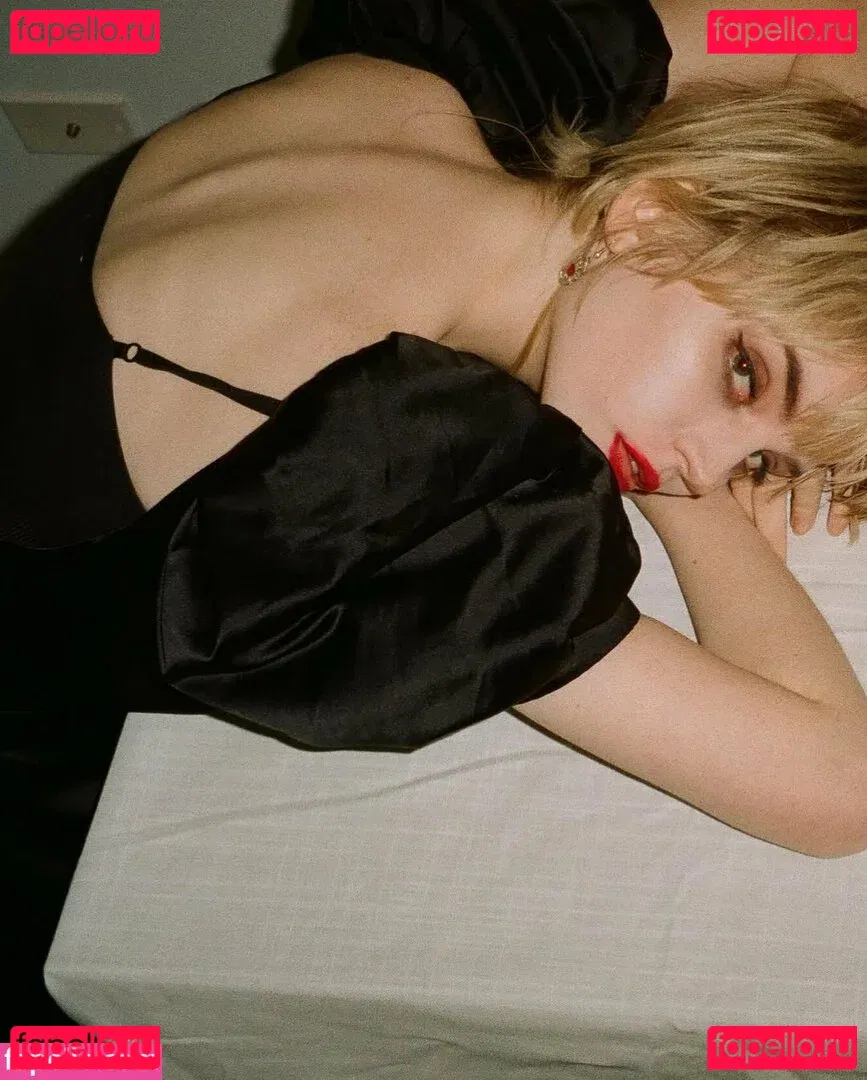 Sophie Thatcher Onlyfans Photo Gallery 