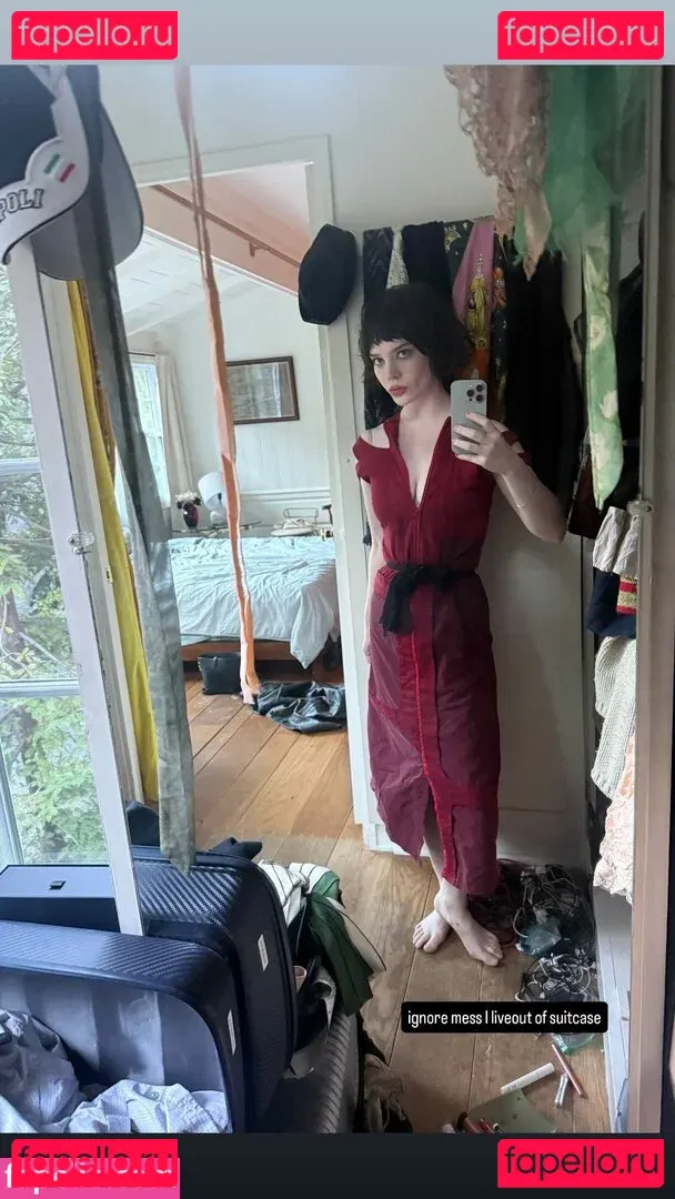 Sophie Thatcher Onlyfans Photo Gallery 