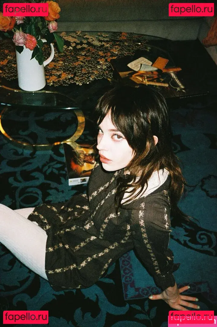 Sophie Thatcher Onlyfans Photo Gallery 