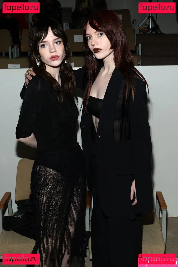 Sophie Thatcher Onlyfans Photo Gallery 