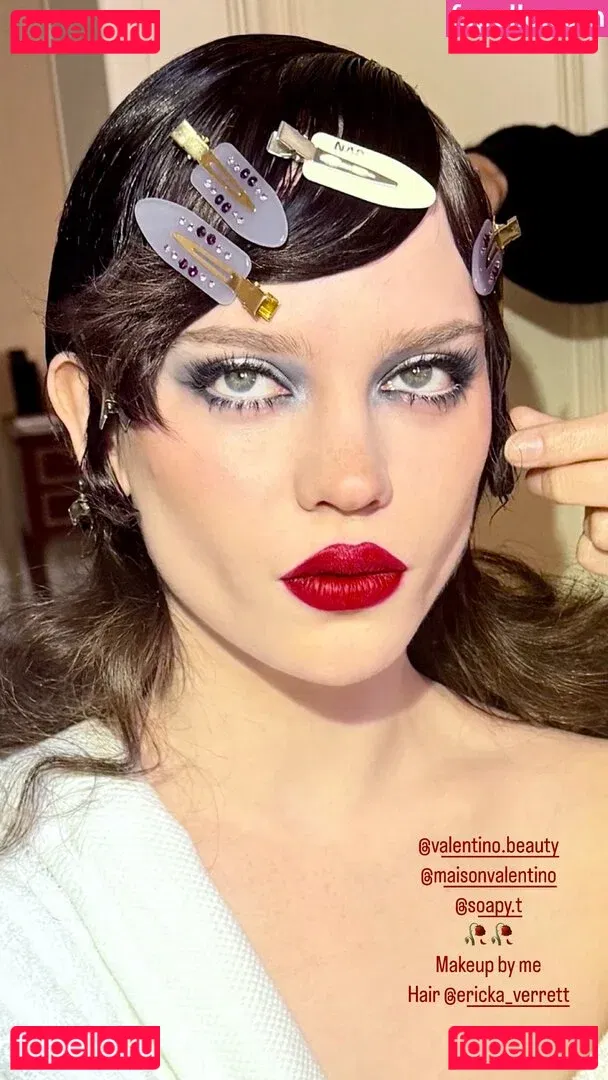 Sophie Thatcher Onlyfans Photo Gallery 