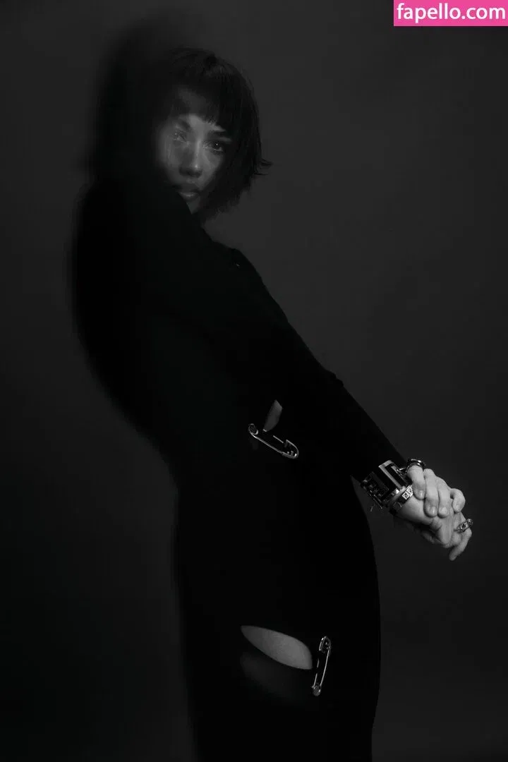 Sydney Chandler Onlyfans Photo Gallery 