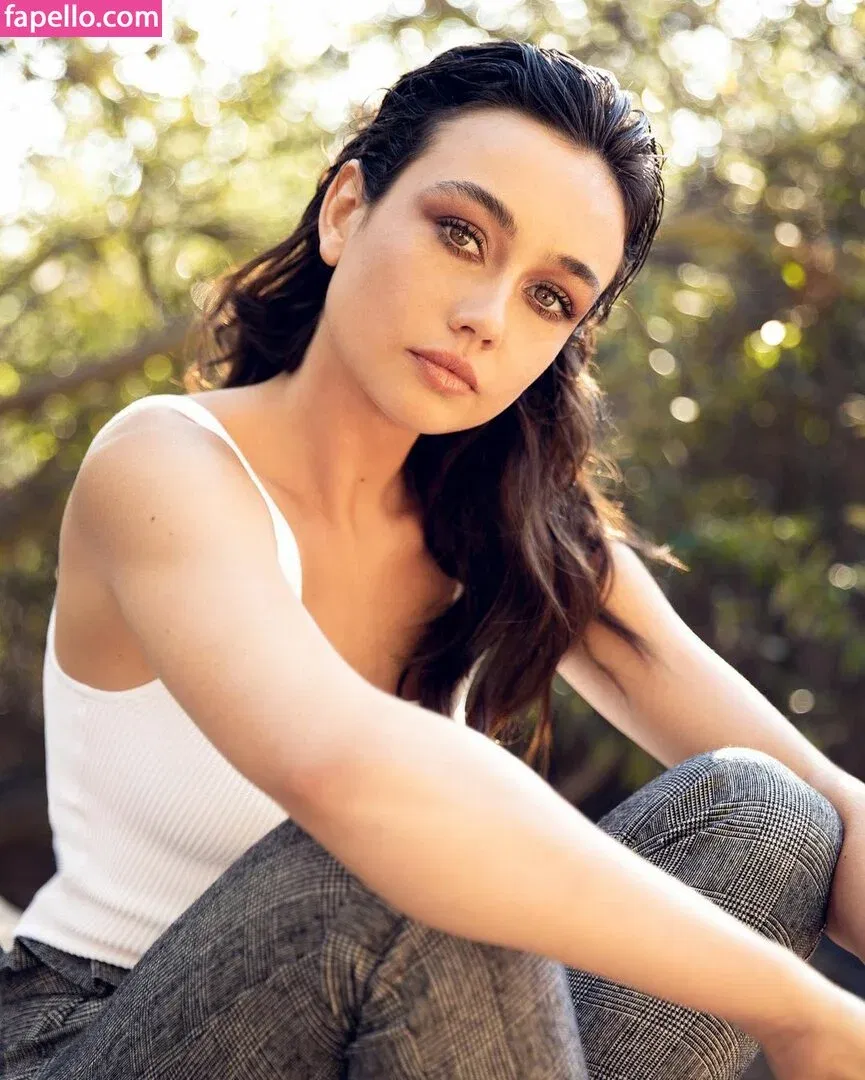 Sydney Chandler Onlyfans Photo Gallery 