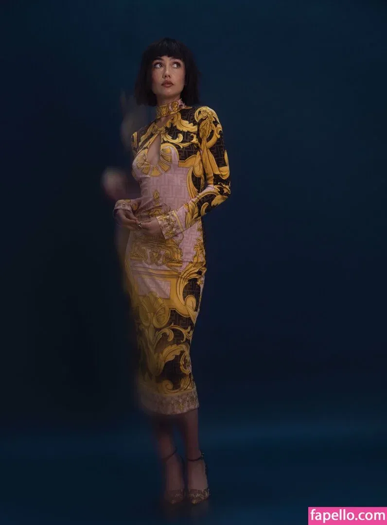 Sydney Chandler Onlyfans Photo Gallery 